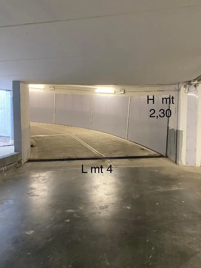 Appartement Largodoria - Viaarchivolto, Box Auto Privato Incluso à Albenga